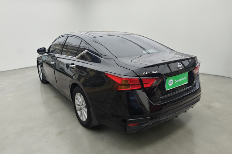 日产 天籁 2019款 2.0L XL 舒适版车身外观5