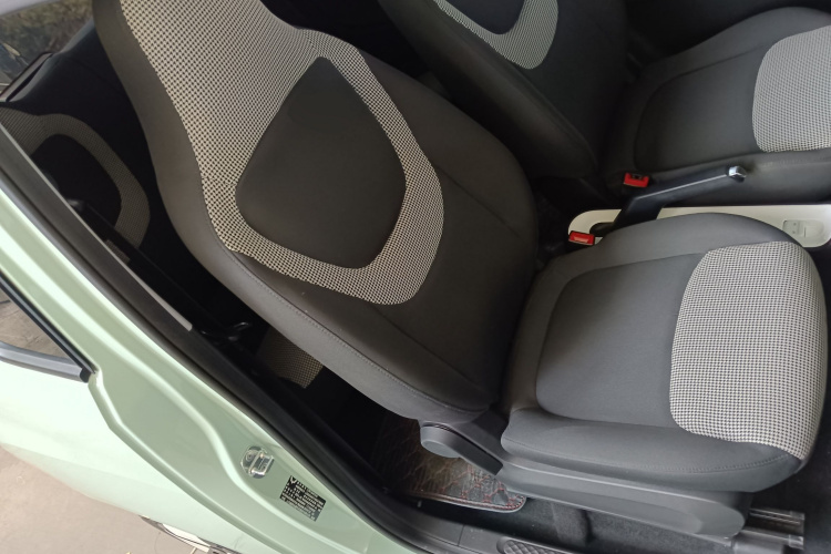 五菱汽车 宏光MINIEV 2024款 第三代 215km 进阶版局部细节41