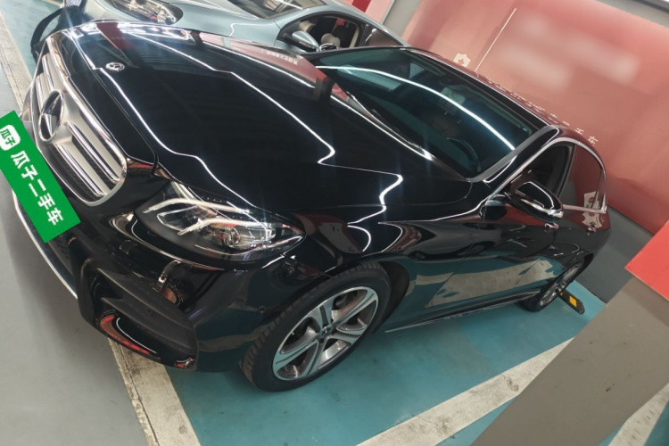 奔驰E级 2019款 E 260 L 运动型车身外观6003