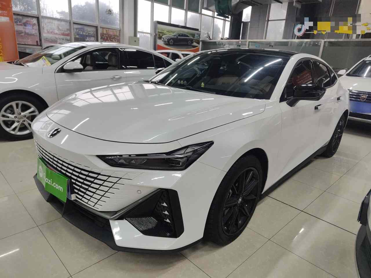 长安UNI-V 2024款 1.5T 高能版(2)