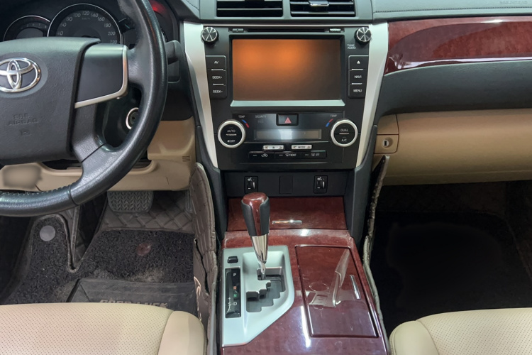 丰田 凯美瑞 2013款 2.0G 舒适版局部细节18