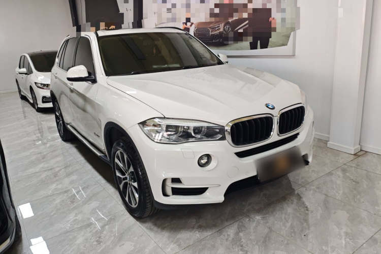宝马X5(进口) 2015款 xDrive28i车身外观3