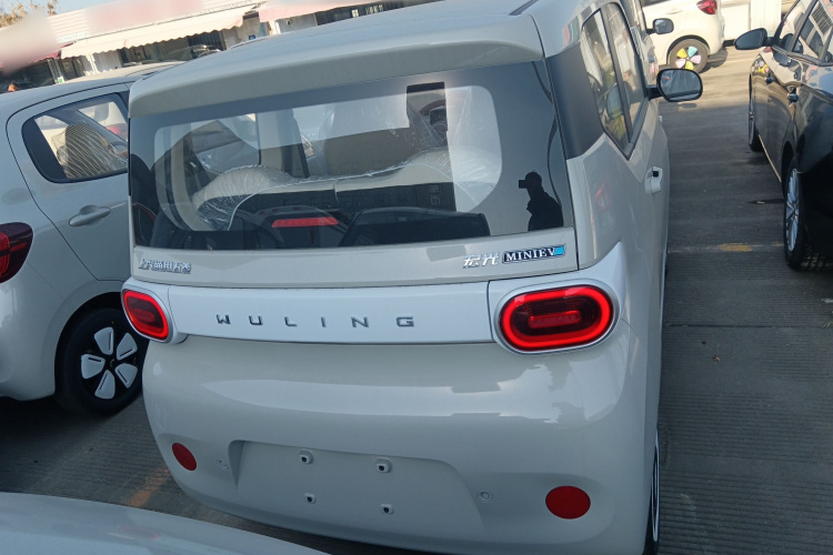 五菱汽车 宏光MINIEV 2024款 第三代 215km 青春版车身外观6004