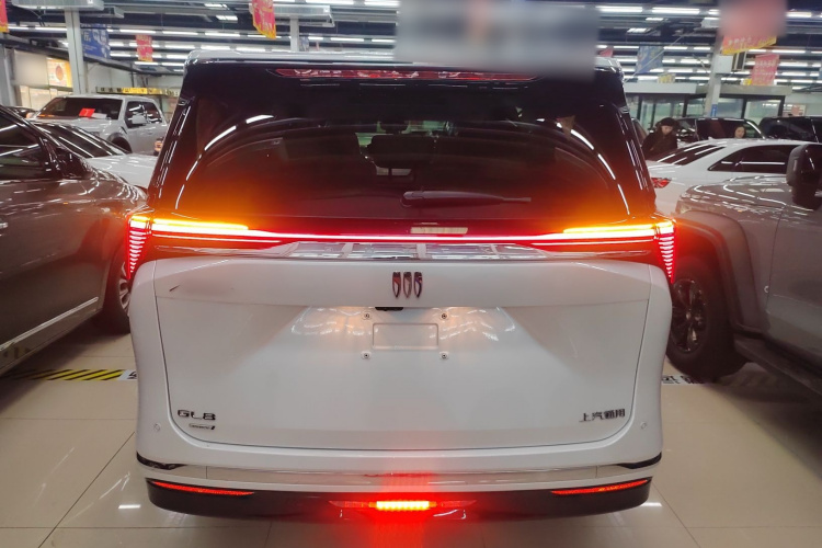 别克GL8新能源 2024款  陆尊 奢享版 7座车身外观6