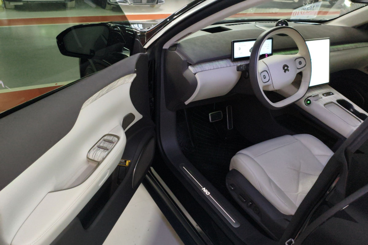 蔚来ET7 2022款 100kWh中控内饰20