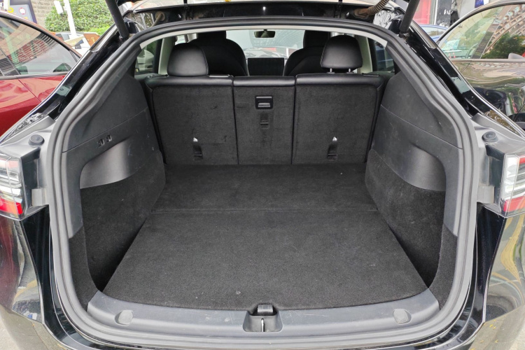 特斯拉 Model Y 2021款 标准续航后驱版机舱底盘23