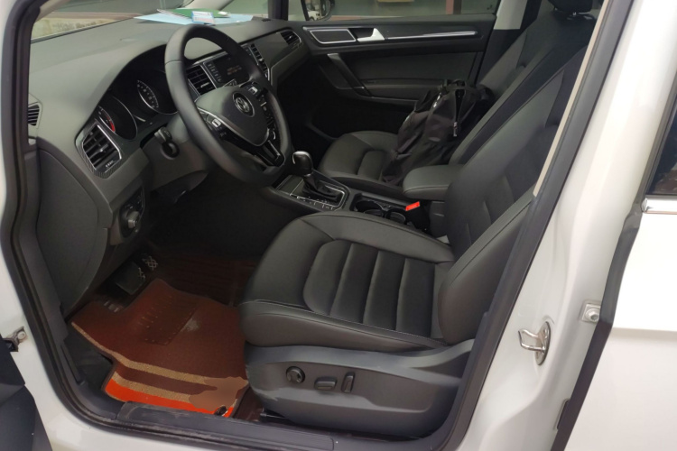 大众 高尔夫·嘉旅 2016款 280TSI 自动豪华型局部细节19