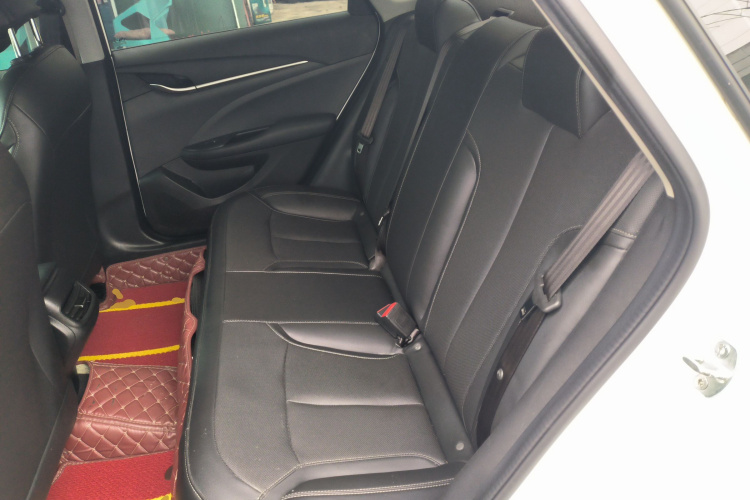 别克 英朗 2021款 改款 典范 1.5L 自动精英型中控内饰21