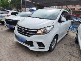 上汽大通MAXUS 大通G10 2022款 2.0T 自动智享版 汽油 7座