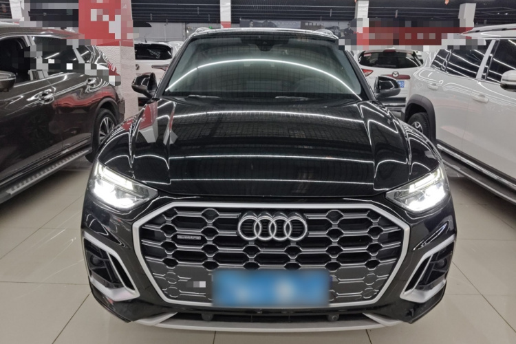 奥迪Q5L 2022款 40T 时尚动感型车身外观6001
