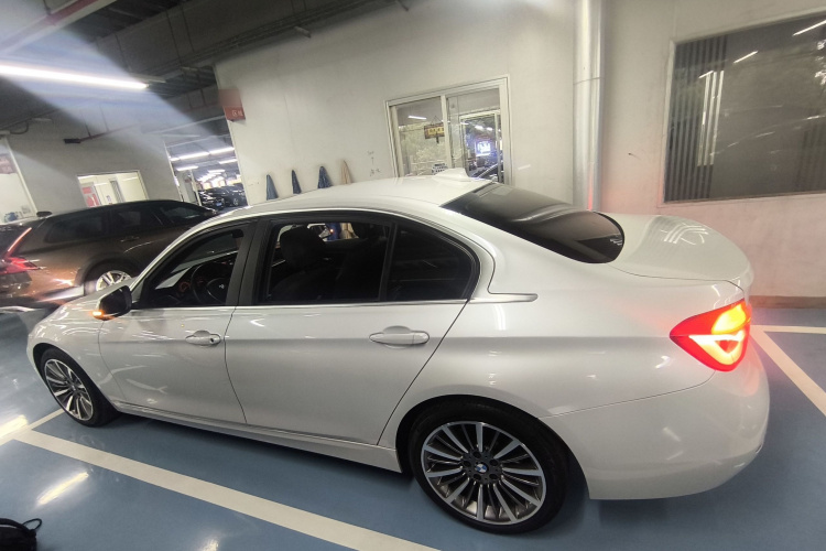 宝马3系 2019款 320Li 时尚型车身外观6003