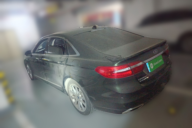 福特 金牛座 2017款 EcoBoost 325 V6旗舰型车身外观5