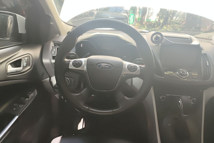 福特 翼虎 2015款 1.5L GTDi 两驱舒适型中控内饰13