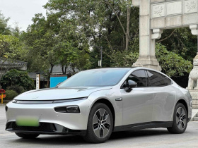 小鹏P7 2023款 P7i 702 Pro