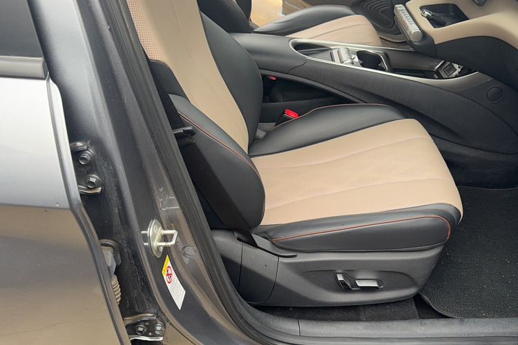 比亚迪 海豚 2023款 420km 时尚版局部细节41