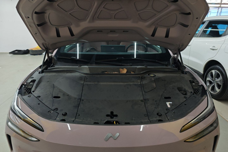 乐道L60 2024款 60kWh 后驱版机舱底盘24