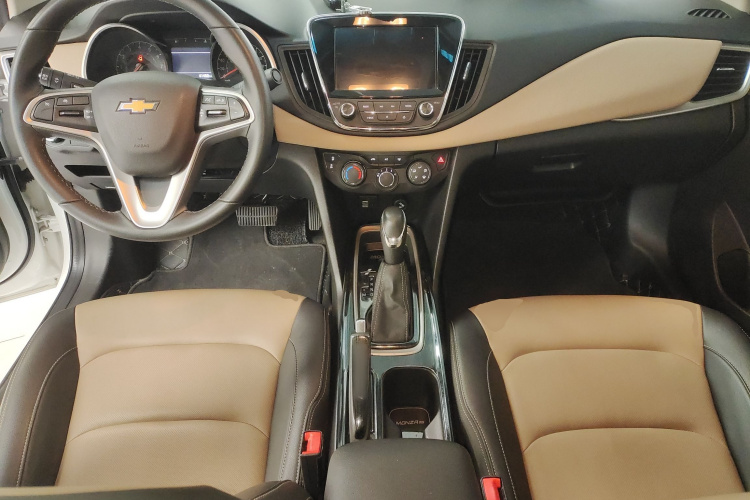 雪佛兰 科鲁泽 2020款 320 自动悦畅版中控内饰12