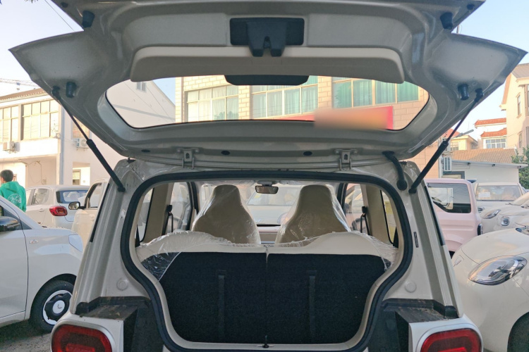 五菱汽车 宏光MINIEV 2024款 第三代 215km 青春版机舱底盘23