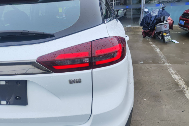 吉利汽车 博越 2020款 1.8TD DCT两驱智联型4G互联版车身外观9