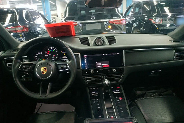 保时捷 2023款 Macan 2.0T中控内饰7002