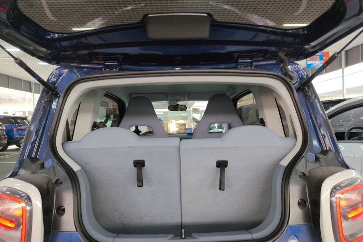 奔腾小马 2024款 170km 活力马局部细节23