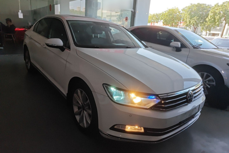 大众 迈腾 2017款 330TSI DSG 领先型车身外观6002