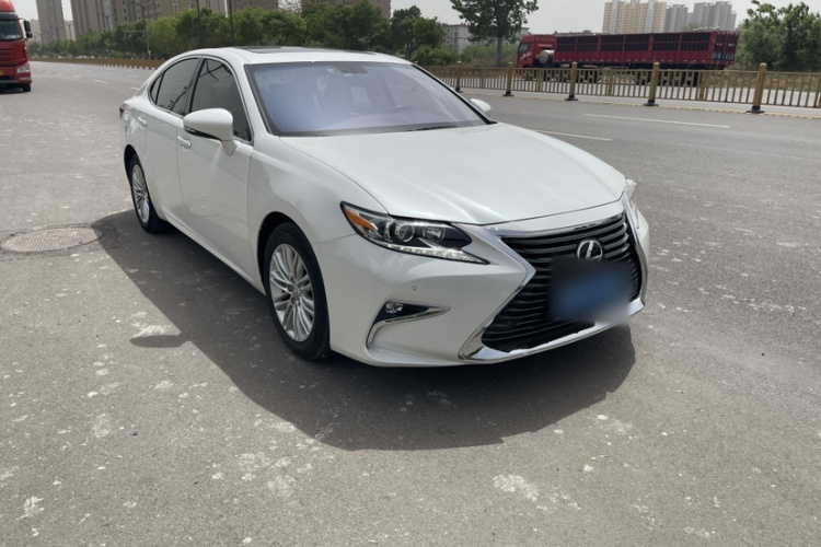 雷克萨斯ES 2015款 200 精英版车身外观6002