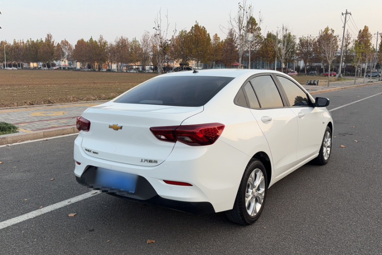 雪佛兰 科沃兹 2020款 325T 自动欣悦版车身外观6003