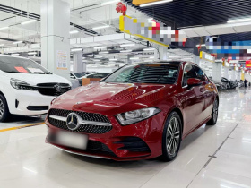 奔驰A级 2019款 改款 A 180 L 运动轿车