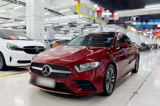 奔驰A级 2019款 改款 A 180 L 运动轿车