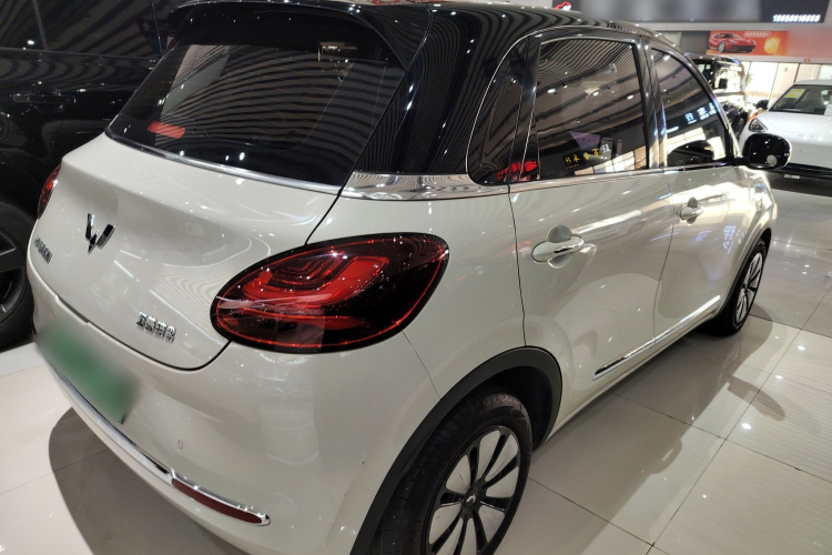 五菱汽车 五菱缤果 2023款 410km 灵犀尊享款车身外观7