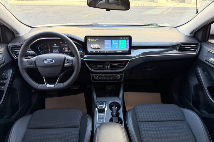 福特 福克斯 2021款 两厢 EcoBoost 180 自动锋潮型中控内饰7001