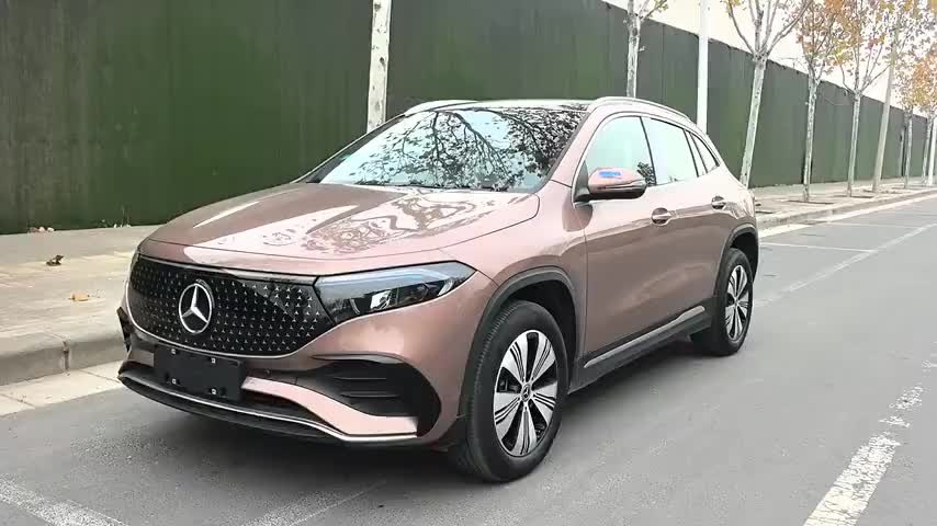 奔驰EQA 2025款 EQA 260实拍1