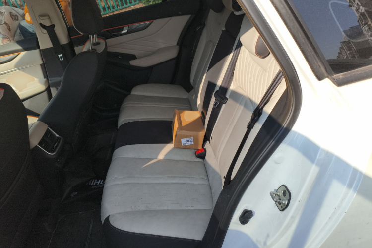 东风风神 奕炫MAX 2021款 1.5T 超酷潮爸版中控内饰21