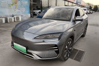 比亚迪 宋PLUS新能源 2025款 EV 605km 旗舰型