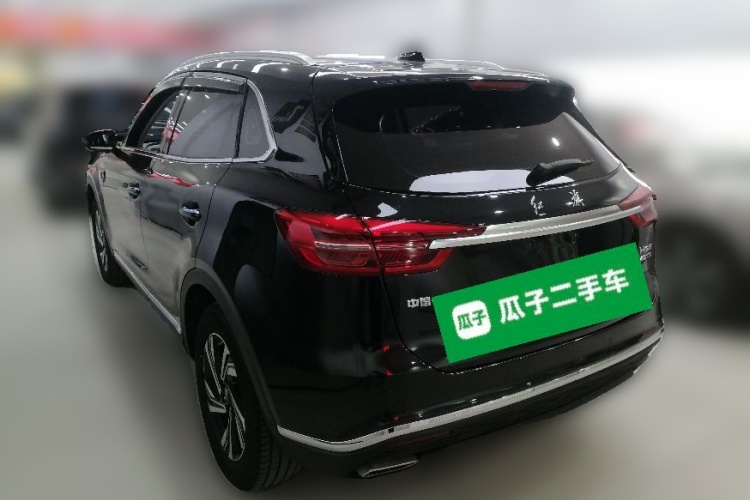 红旗HS5 2022款 改款 2.0T 智联旗享版车身外观5