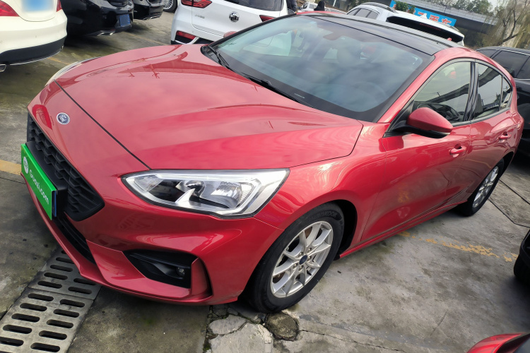 福特 福克斯 2020款 两厢 EcoBoost 180 自动锋潮型车身外观4