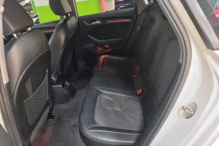 奥迪A3 2020款 Sportback 35 TFSI 时尚型 国VI中控内饰7004