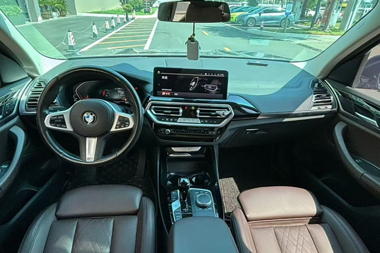 宝马X3 2022款 xDrive25i M运动套装中控内饰7001
