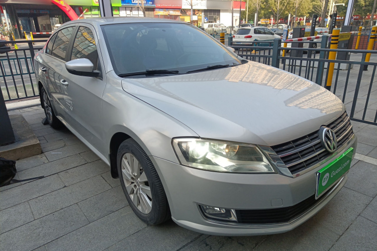 大众 朗逸 2013款 改款经典 1.6L 自动舒适版车身外观3