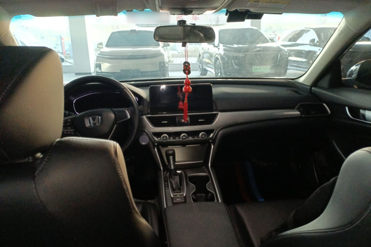 本田 雅阁 2022款 260TURBO 豪华版中控内饰7002