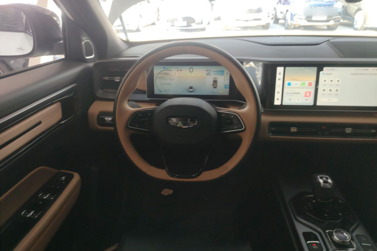 吉利汽车 吉利icon 2023款 1.5TD 巧克力醇巧版中控内饰13