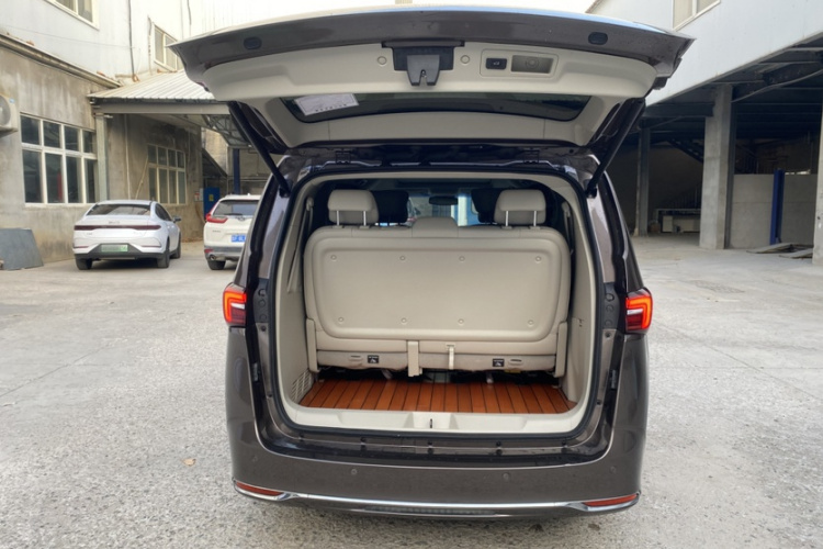 别克GL8 2021款 陆上公务舱 652T 豪华型局部细节23