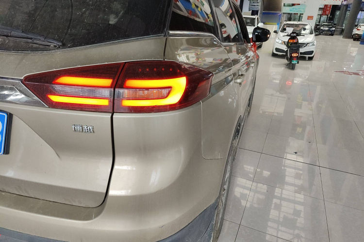 吉利汽车 博越 2018款 1.8TD 自动两驱智联型4G互联版车身外观6006