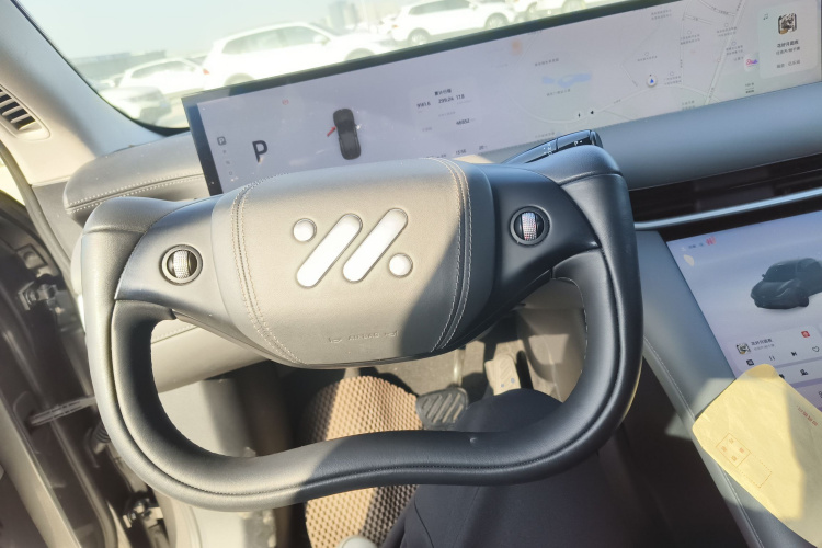 智己汽车 智己LS6 2023款 Max 标准版中控内饰13