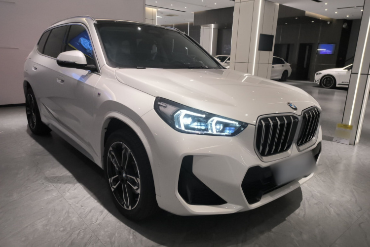 宝马X1 2023款 sDrive25Li M运动套装车身外观3