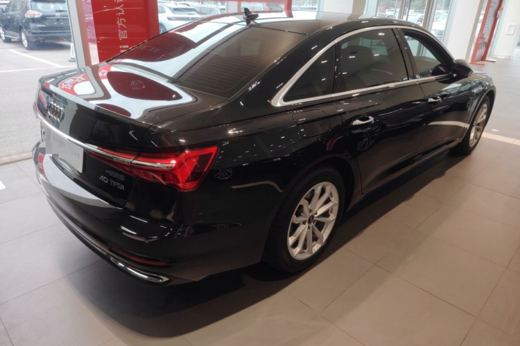 奥迪A6L 2022款 40 TFSI 豪华致雅型车身外观6005