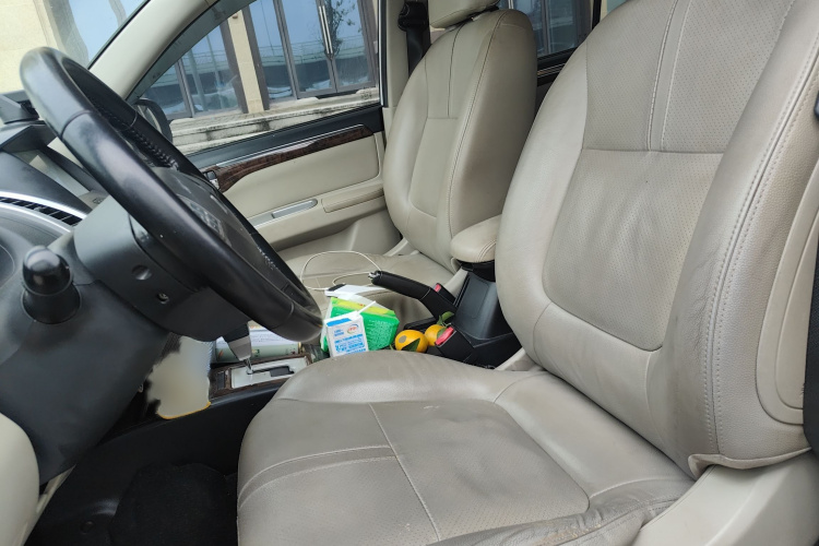 三菱 帕杰罗·劲畅 2013款 3.0L 自动两驱豪华版局部细节19