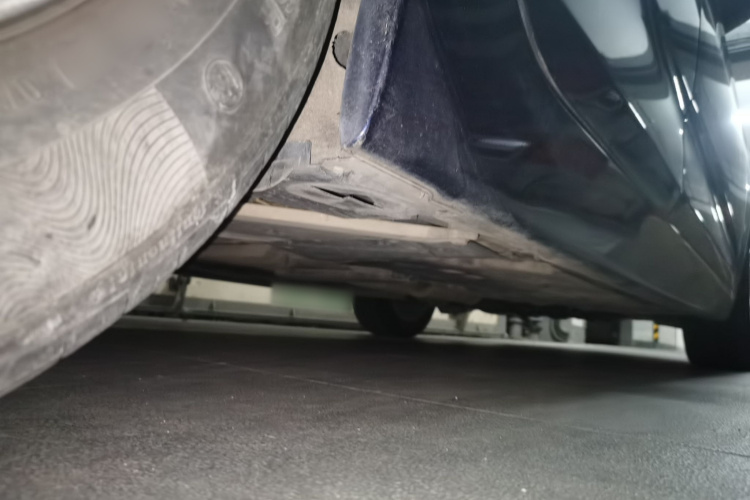 宝马2系多功能旅行车 2015款 218i 领先型局部细节9002