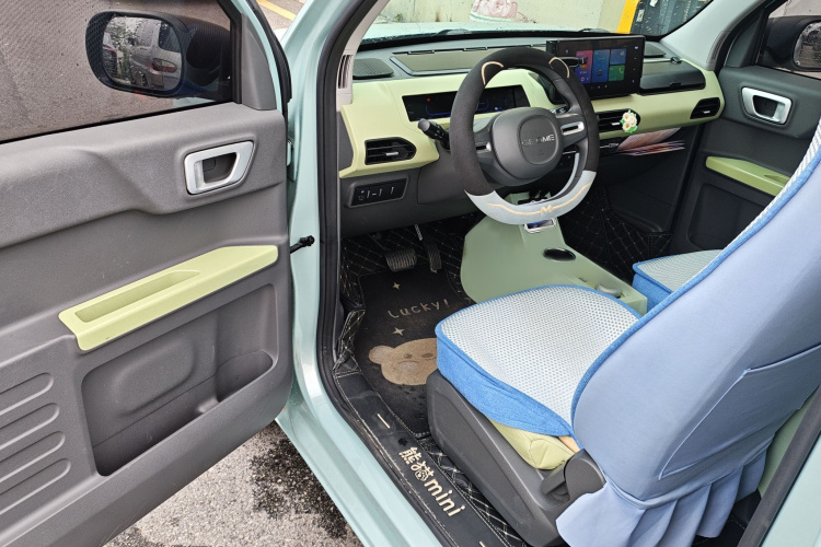 吉利银河 2023款 熊猫mini 200km 灵动熊局部细节19